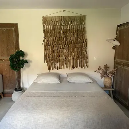 Le D'achille Tournes